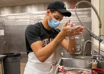 1st Infantry Division Thanksgiving Feast Prep