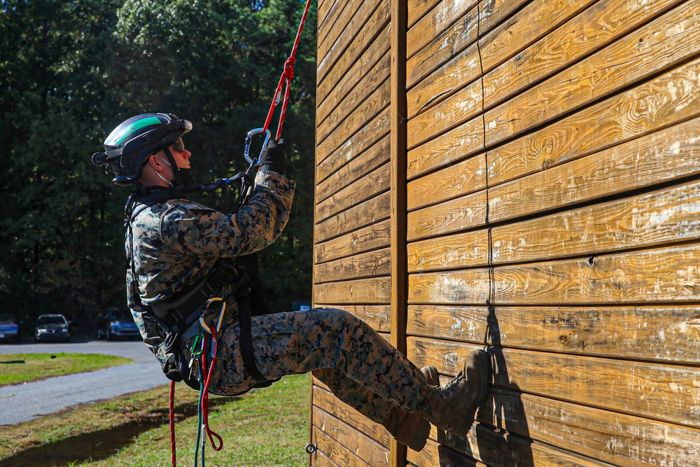 Cbirf trains with the 911th Technical Rescue Engineer Company