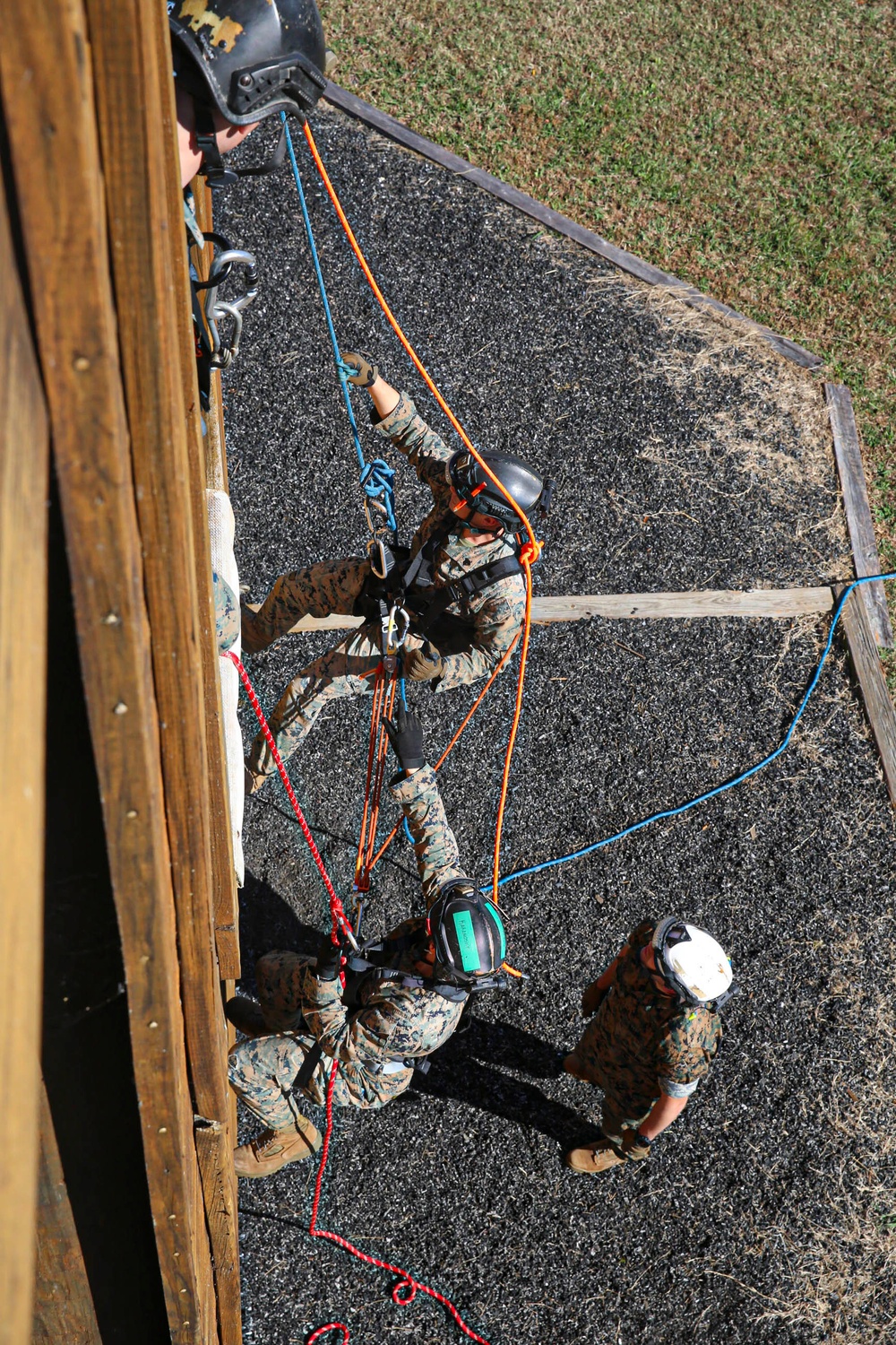 Cbirf trains with the 911th Technical Rescue Engineer Company