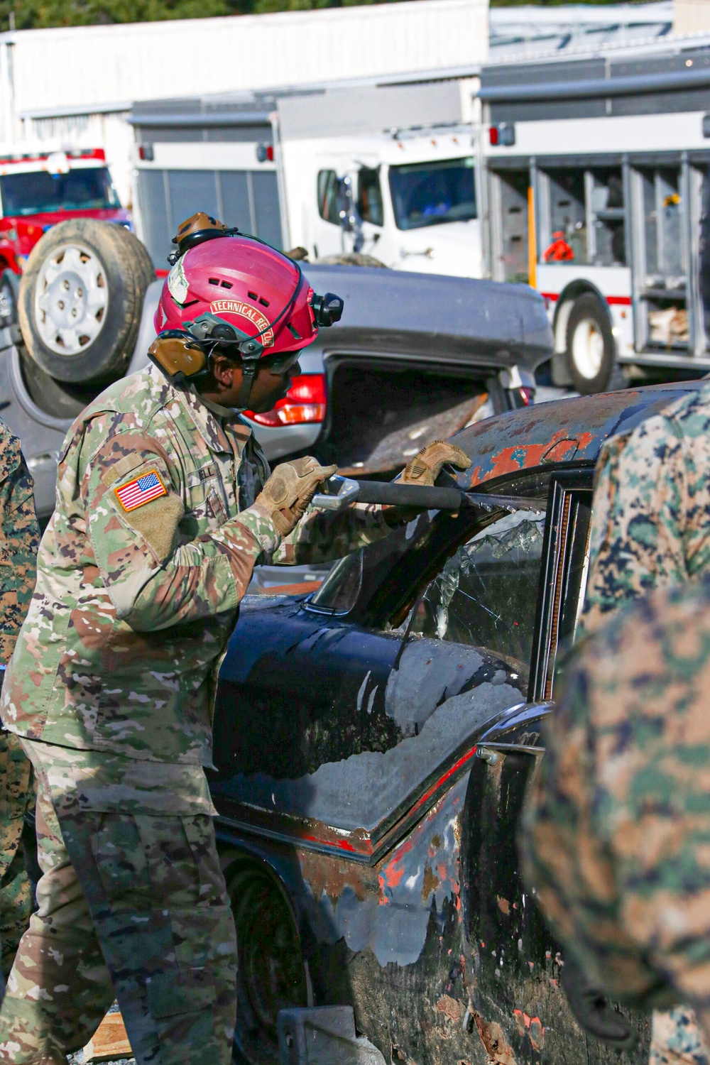 Cbirf trains with the 911th Technical Rescue Engineer Company