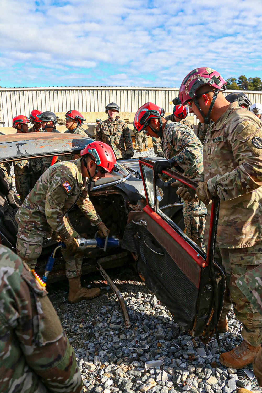 Cbirf trains with the 911th Technical Rescue Engineer Company