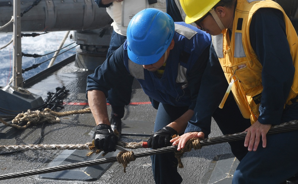 USS Chafee (DDG 90) Conducts Replenishment-At-Sea In South China Sea