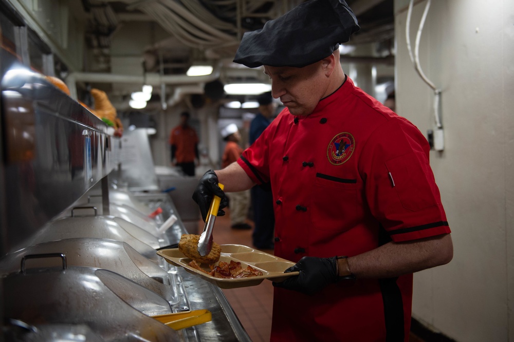 MCPON Visits USS Carl Vinson (CVN 70) on Thanksgiving