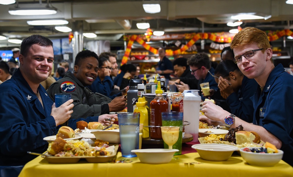 USS Carl Vinson (CVN 70) Celebrates Thanksgiving at Sea