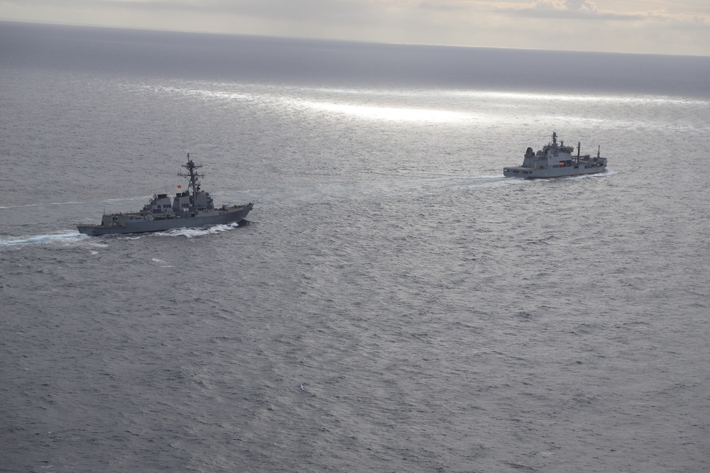 USS Howard Conducts Underway Operations with New Zealand oiler HMNZS Aotearoa