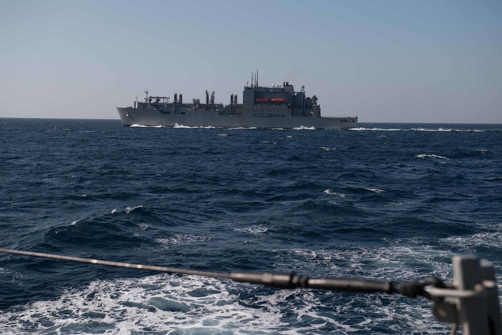 USS Higgins (DDG 76) replenishment at sea