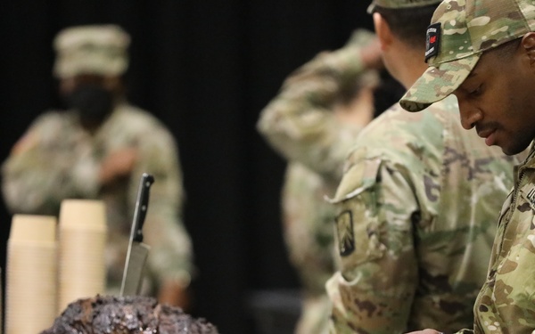 55th FFC Provides Thanksgiving Meals during Port Operations