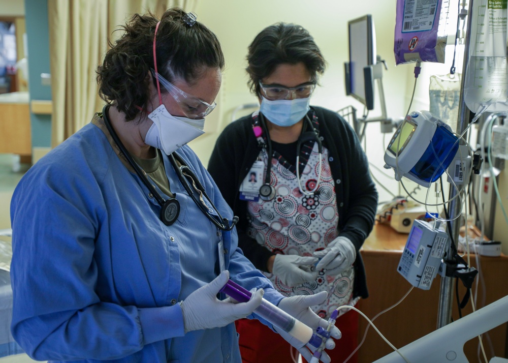 U.S. Air Force Medical Response Team Conducts Clinical Operations at Minneapolis Hospital