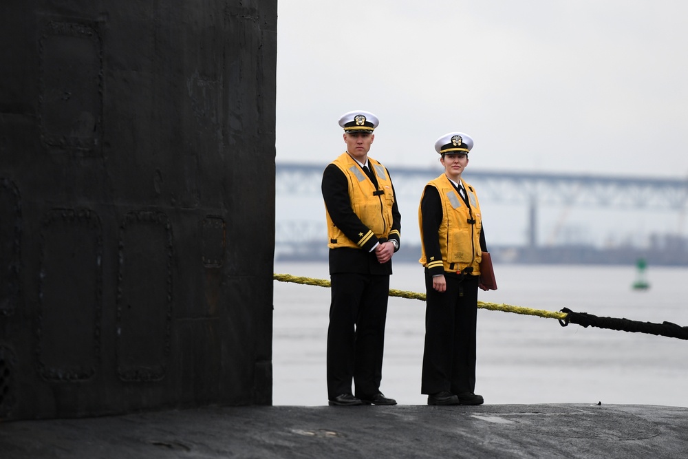 USS Minnesota returns to home port