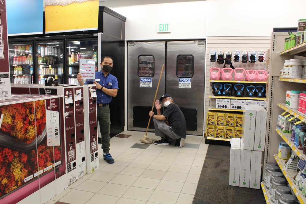 NEX Locations Prepare for Navy Blue Holiday Weekend