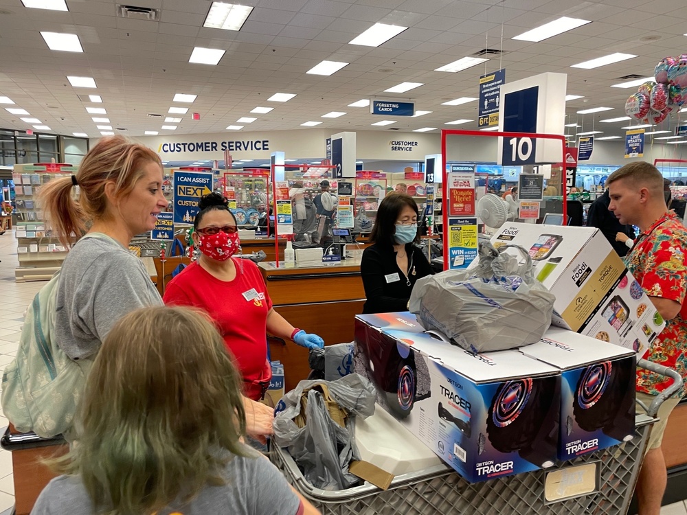 Shoppers Take Advantage of NEX Navy Blue Holiday Sales