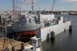 USNS Hunter (TSV 3) Undocks