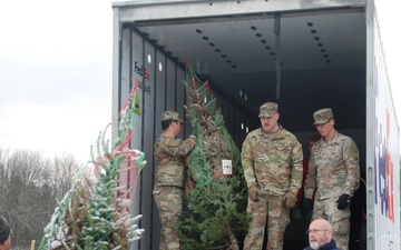 NY National Guard Volunteers support Trees for Troops
