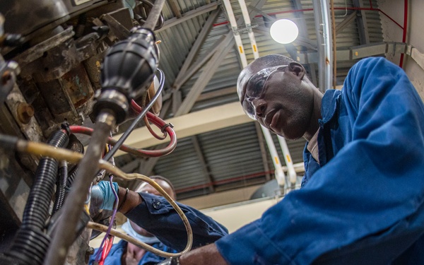 NAVSCIATTS AFRICOM students participate in Outboard Motor course