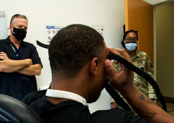 59 MDW: Art, medicine merge in patient care