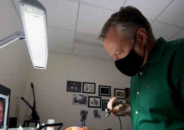 59 MDW: Art, medicine merge in patient care