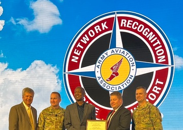 Aviation association honors Apache helicopter team