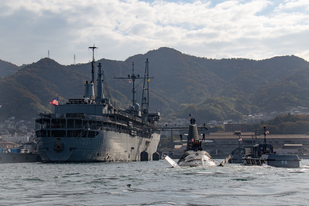 JS Sekiryu Moors Alongside Frank Cable