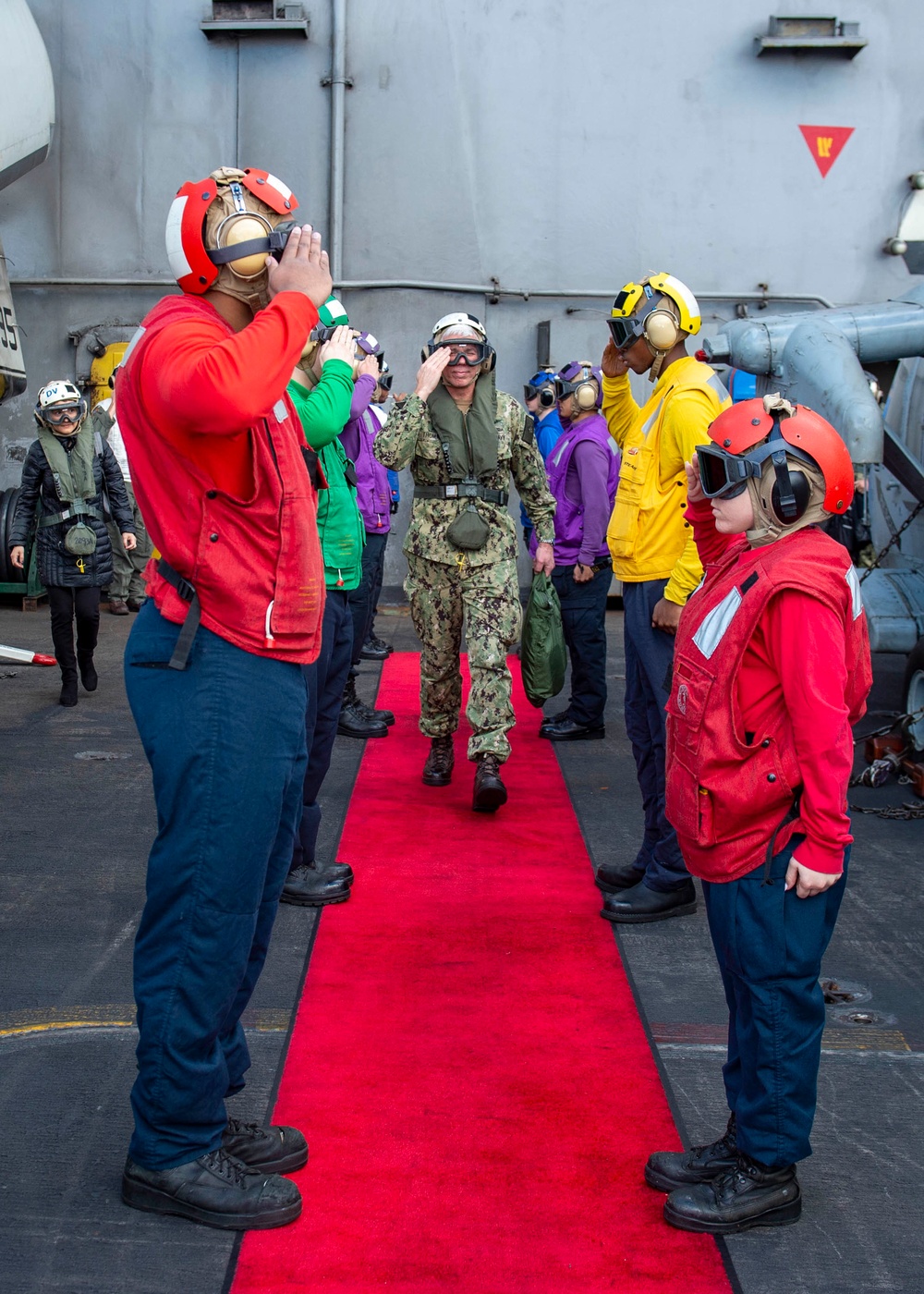 Commander, U.S. 7th Fleet, JMSDF Commander, Self-Defense Fleet Visit USS Carl Vinson (CVN 70) During ANNUALEX 2021