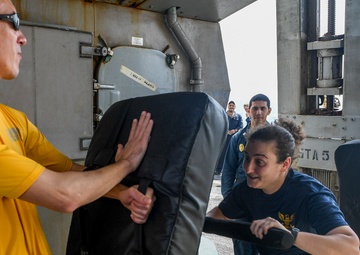 USS Chafee (DDG 90) Conducts Non-Lethal Combat Training