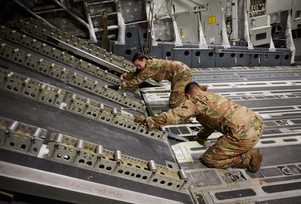 C-17 Globemaster III delivers supplies across the AFCENT AOR