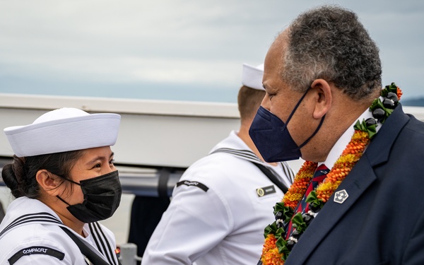 SECNAV Del Toro visits Hawaii