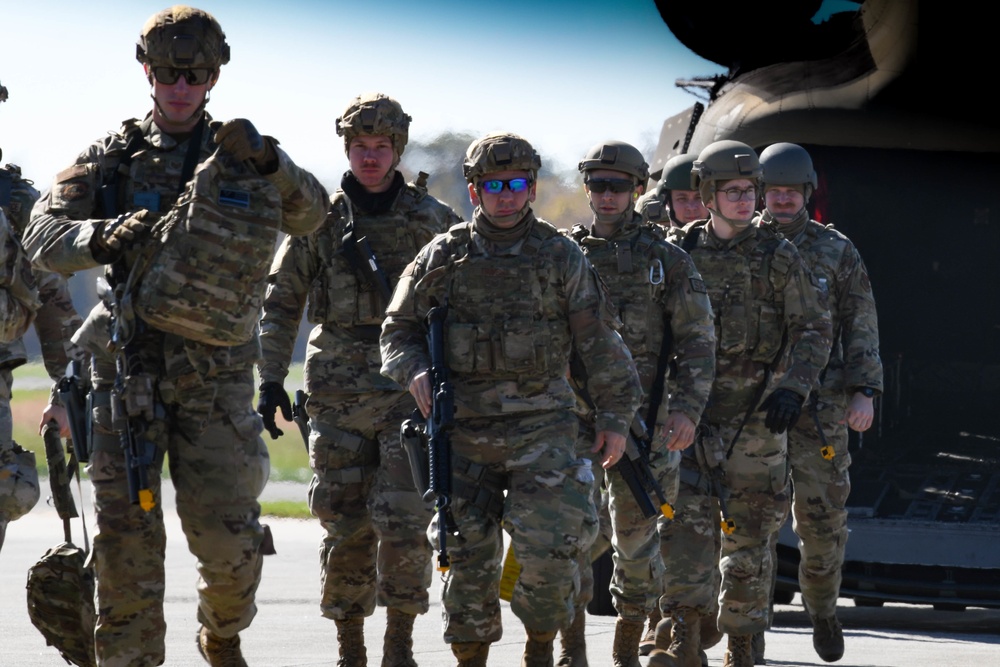 Defenders get a training lift from Ohio Army National Guard