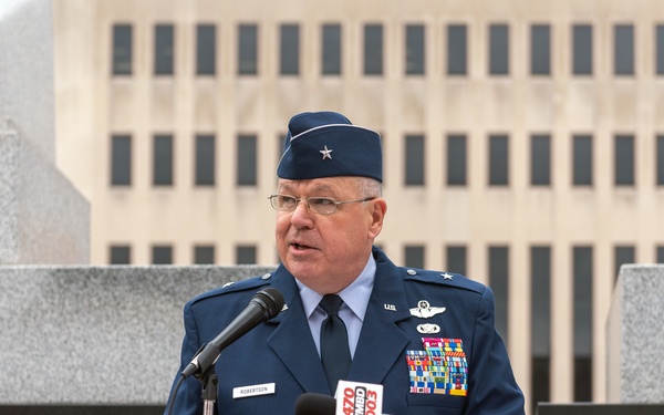 Brig. Gen. William Robertson speaks at Veteran’s Day ceremony in Peoria, Illinois, Nov. 11, 2021