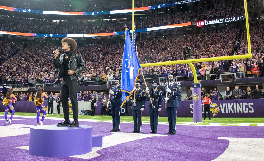 Grand Forks AFB Honor Guard represents Air Force at Vikings game