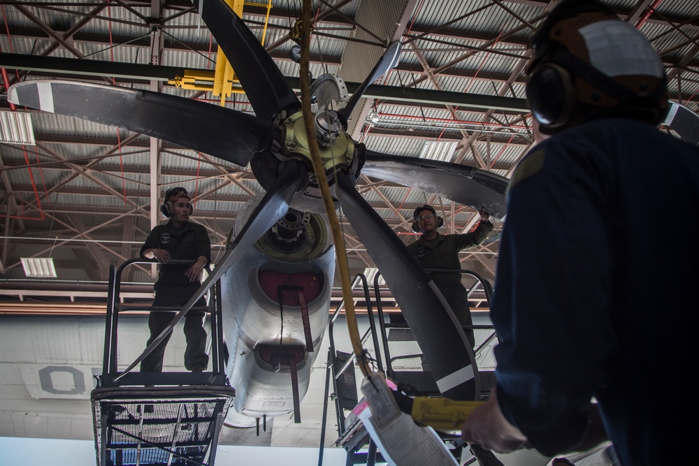 VMGR-352 Conducts Maintenance