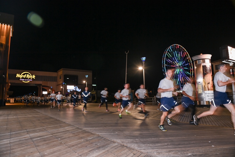 Air Force recruiters run 5k on Atlantic City Boardwalk