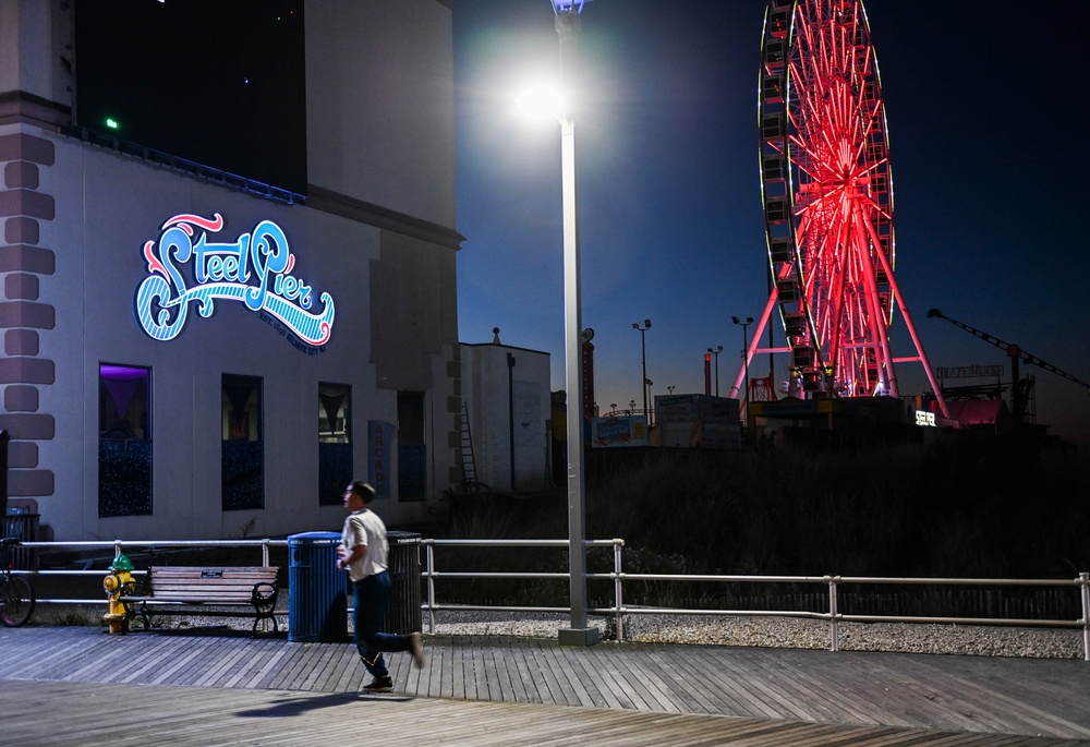 Air Force recruiters run 5k on Atlantic City Boardwalk