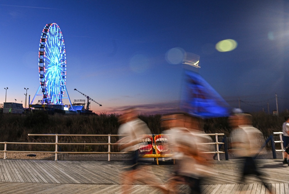 Air Force recruiters run 5k on Atlantic City Boardwalk