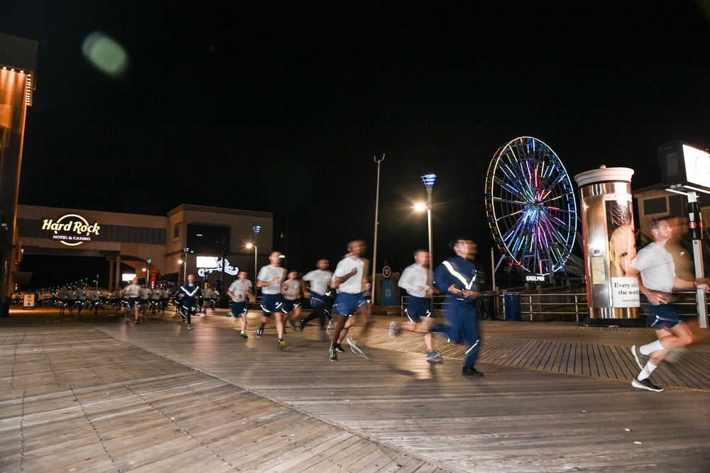 Air Force recruiters run 5k on Atlantic City Boardwalk
