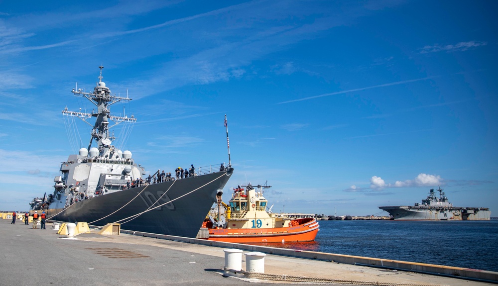 USS Jason Dunham Departure