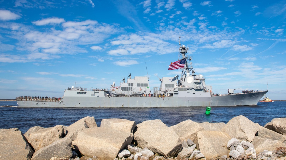 USS Jason Dunham Departure