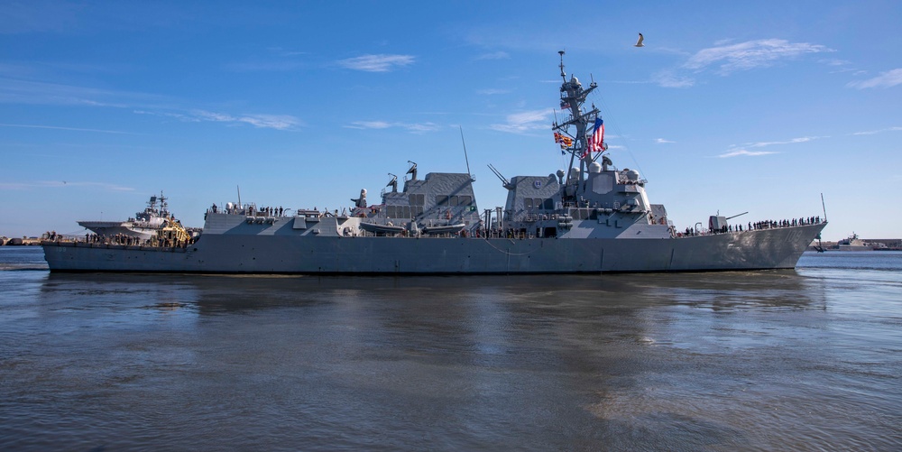 USS Jason Dunham Departure