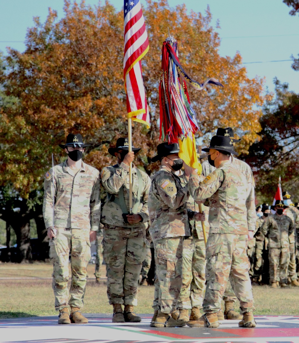 DVIDS News 3d Cavalry Regiment Command Sergeant Major Assumes   1000w Q95 