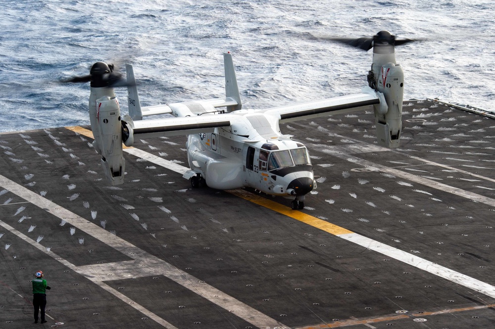 USS Carl Vinson (CVN 70) Conducts Flight Operations in Philippine Sea