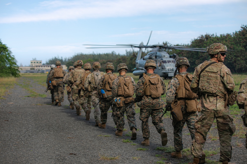 2-14 CAV, 25ID and 3/3 Marines conduct joint Deployment Readiness Exercise