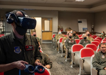 517th Airlift Squadron implements virtual reality training