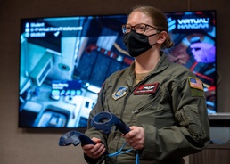 517th Airlift Squadron implements virtual reality training