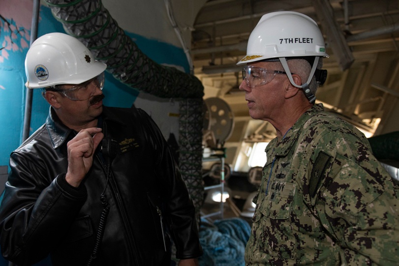 Commander, 7th Fleet Visits Blue Ridge