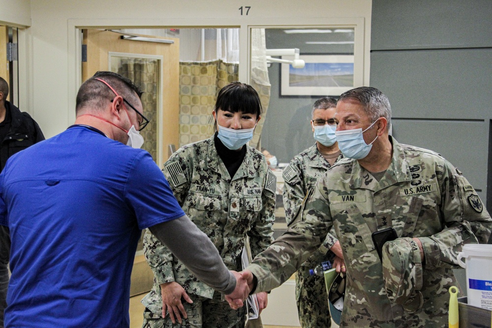 Joint Task Force Civil-Support commander visits NMRT at Providence St. Patrick's Hospital, Missoula, Montana.