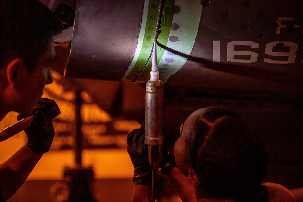 USS Carl Vinson (CVN 70) Conducts Maintenance in Philippine Sea