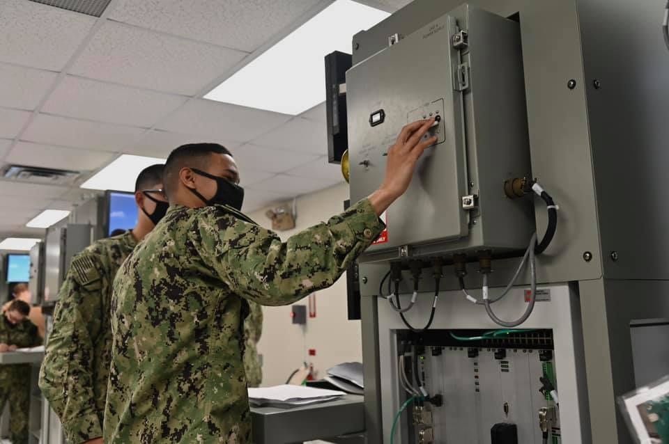 Electronics Technician (ET) “A” School at Center for Surface Combat Systems Unit Great Lakes