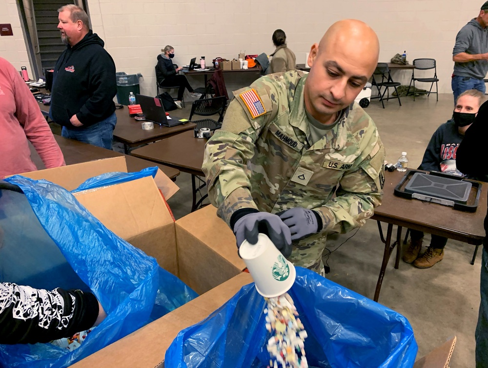 Wisconsin Guard Counterdrug Program lends helping hand for annual drug take-back initiative