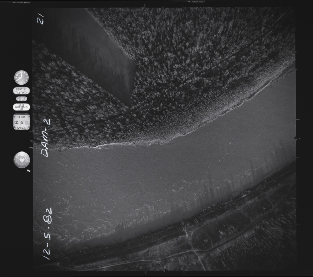 083280.142 - Big Island Mapping -- Barge Pileup @ Dam 2 -- Jacksonport Flood -- Black River Flooding -- Crystal Hill Tornado -- Lock &amp; Dam Highwater.332.1