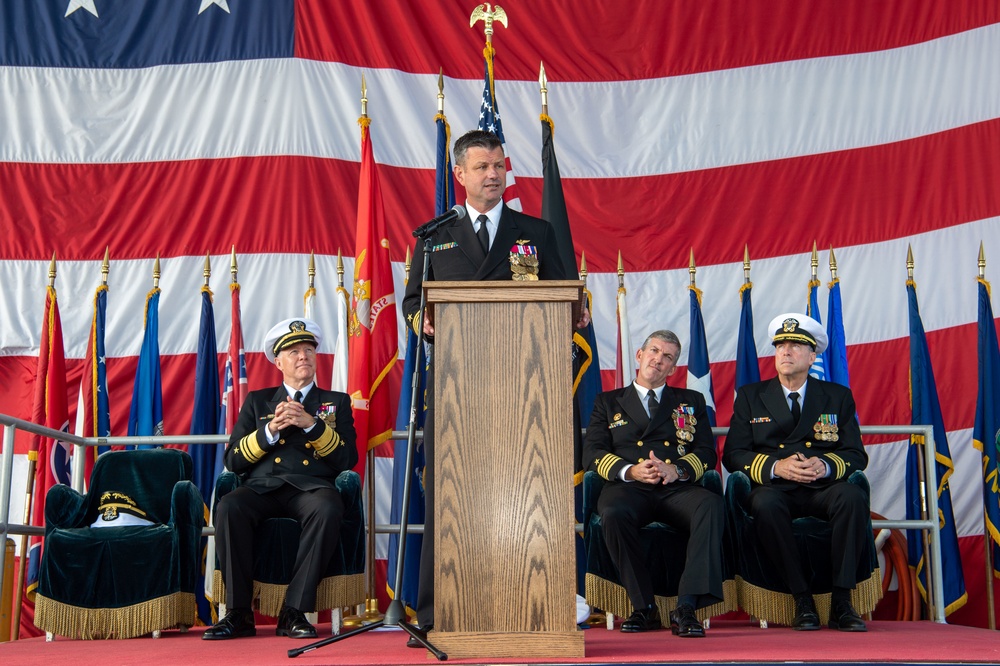 HSC Wing Pacific Changes Command, Celebrates Retirement