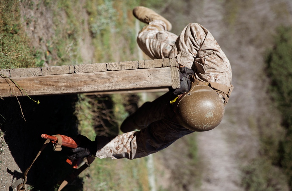 FMTB-West sailors training to become FMF corpsmen